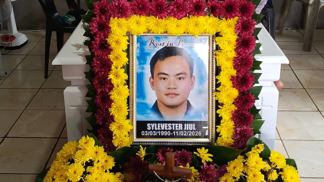 Penghormatan terakhir Sylevester Jiul. 