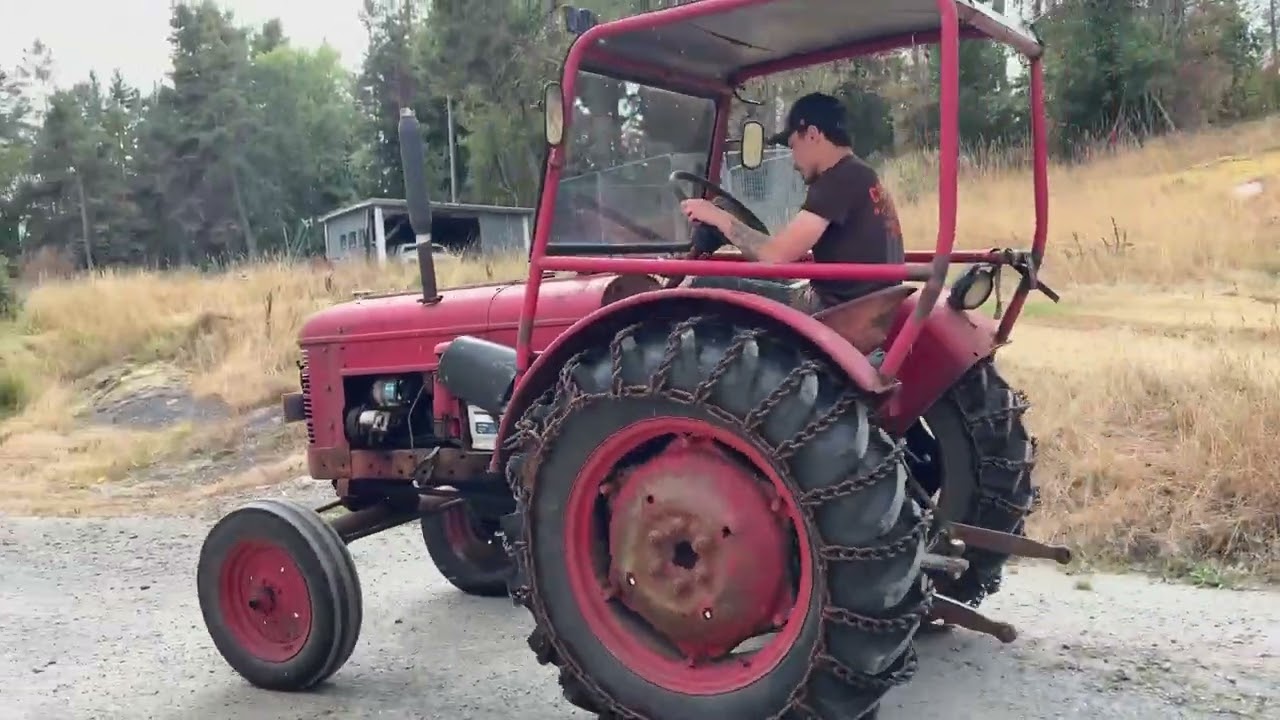 Traktor  VOLVO T24