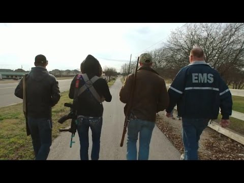 Wideo: Katie Couric twarze o 12 milionów dolarów za scenę wprowadzającą w błąd w filmie dokumentującym broń