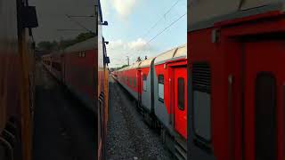 12626 केरला एक्सप्रेस Xing With 12678 एर्नाकुलम बेंगलुरु सुपरफास्ट एक्सप्रेस youtube youtubeshorts