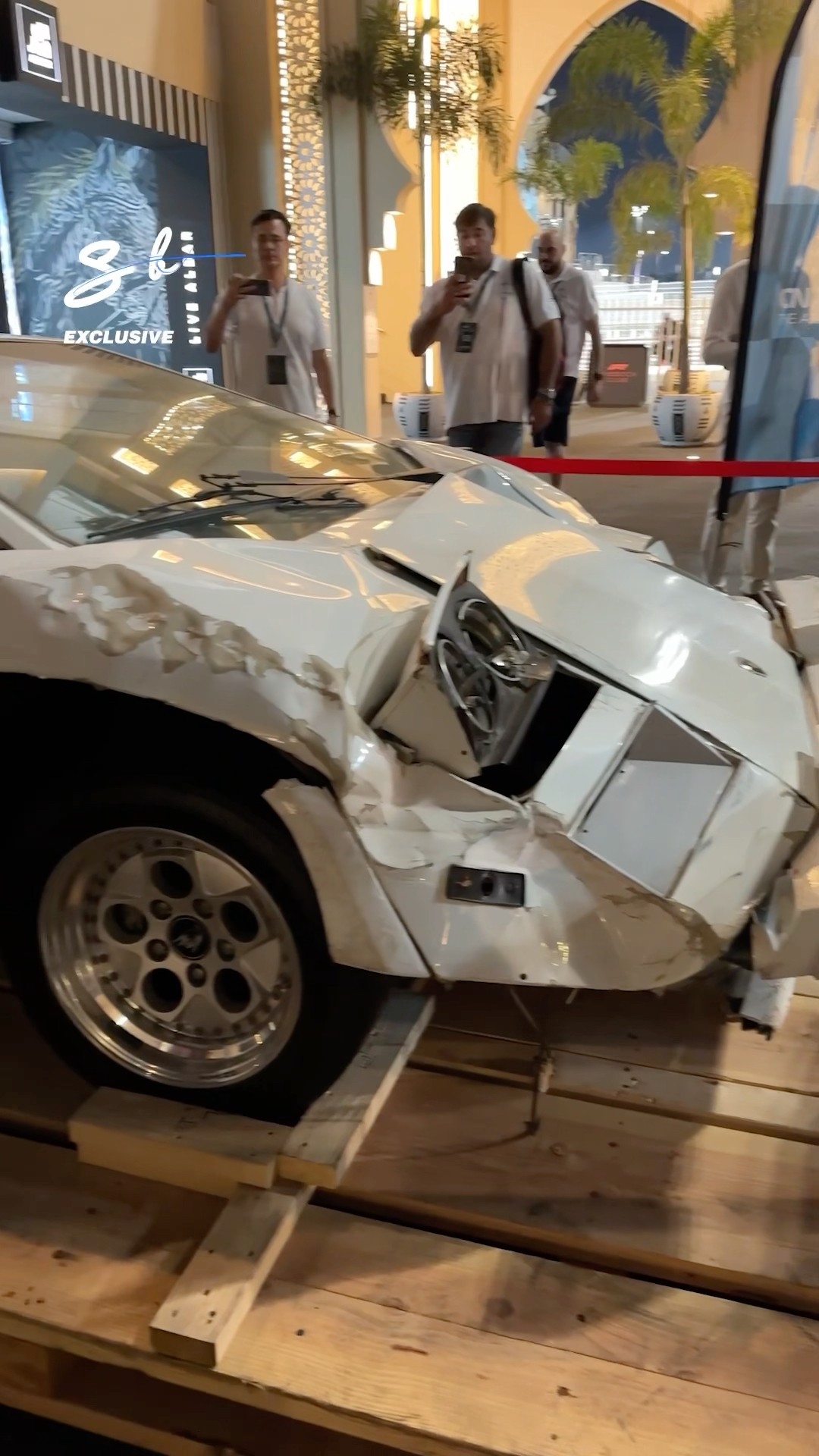 It's the exact Lamborghini Countach from The Wolf of Wall Street ? #cars #lamborghini #supercars