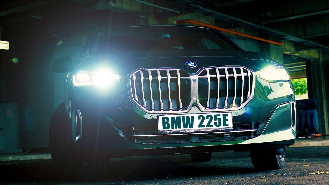 BMW 225e xDrive Active Tourer Plug-in Hybrid 2023  Interior & Exterior  Details + POV City/Highway 