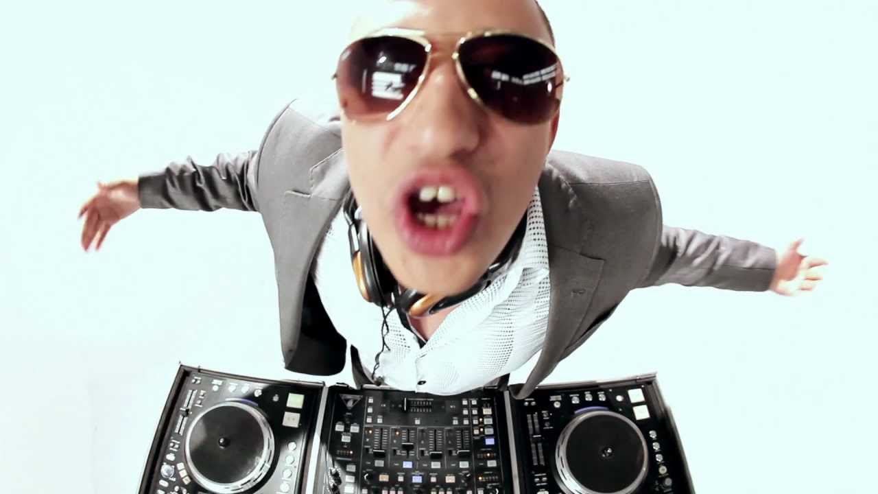 Watch KOLA LOKA - El Cachito (Official Video HD) on YouTube Watch KOLA LOKA - El Cachito (Official Video HD) on YouTube