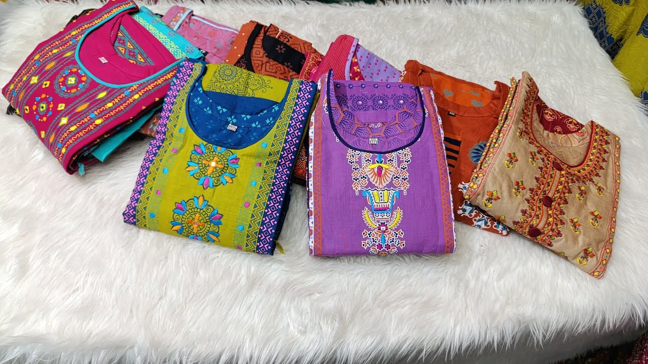 পিওর আড়ং কটন বুটিক থ্রি পিস পাচ্ছেন এখন নামমাত্র মূল্যে 