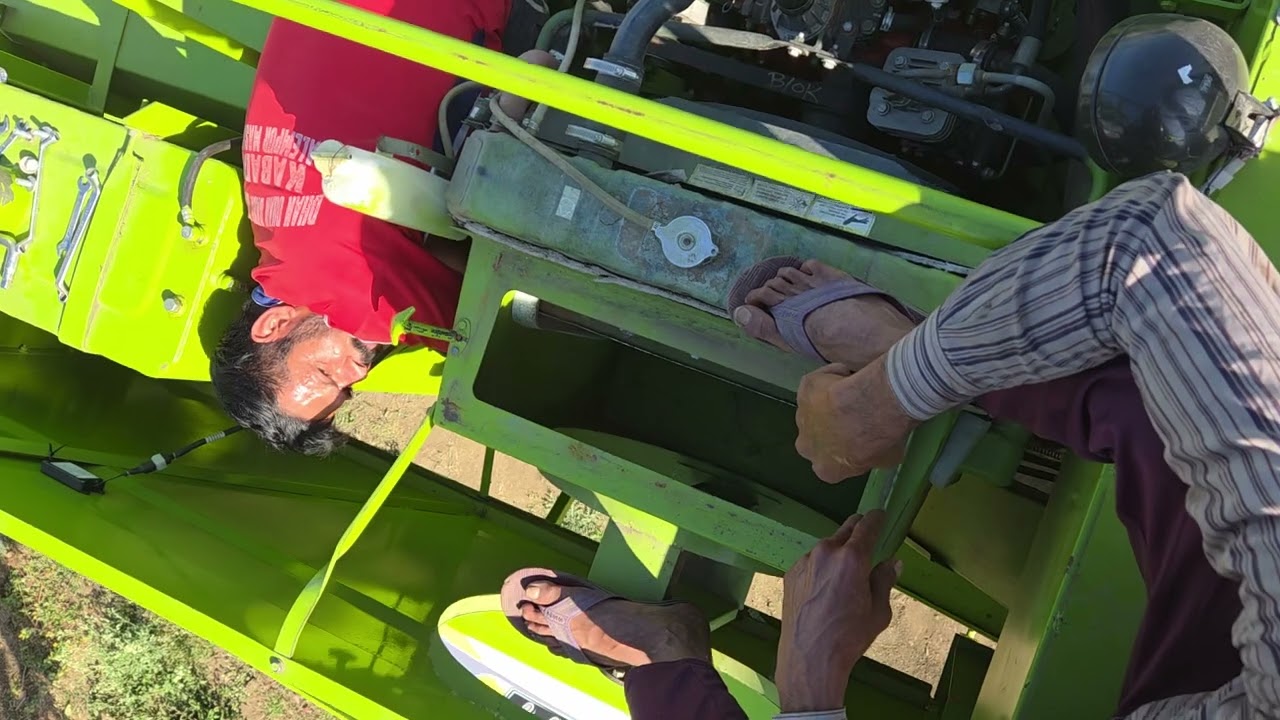 Harvest ki repairing karte hue 