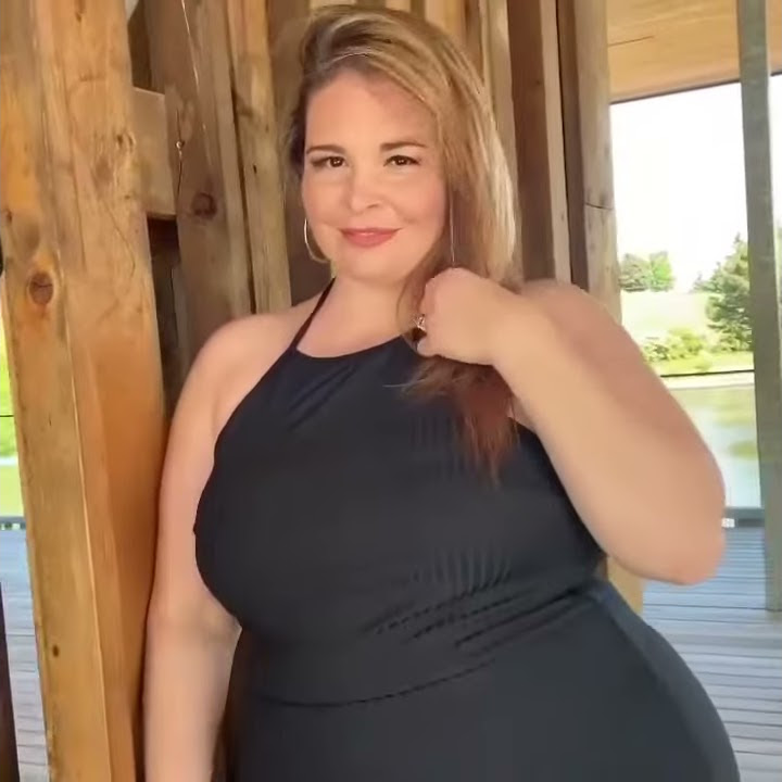 Curvy Zelma by Gorgeous Plus size Fashion Model Caterina Moda