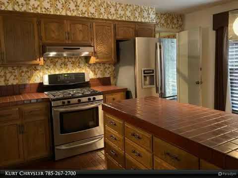 43 Pepper Tree LN, Topeka, KS home video tour