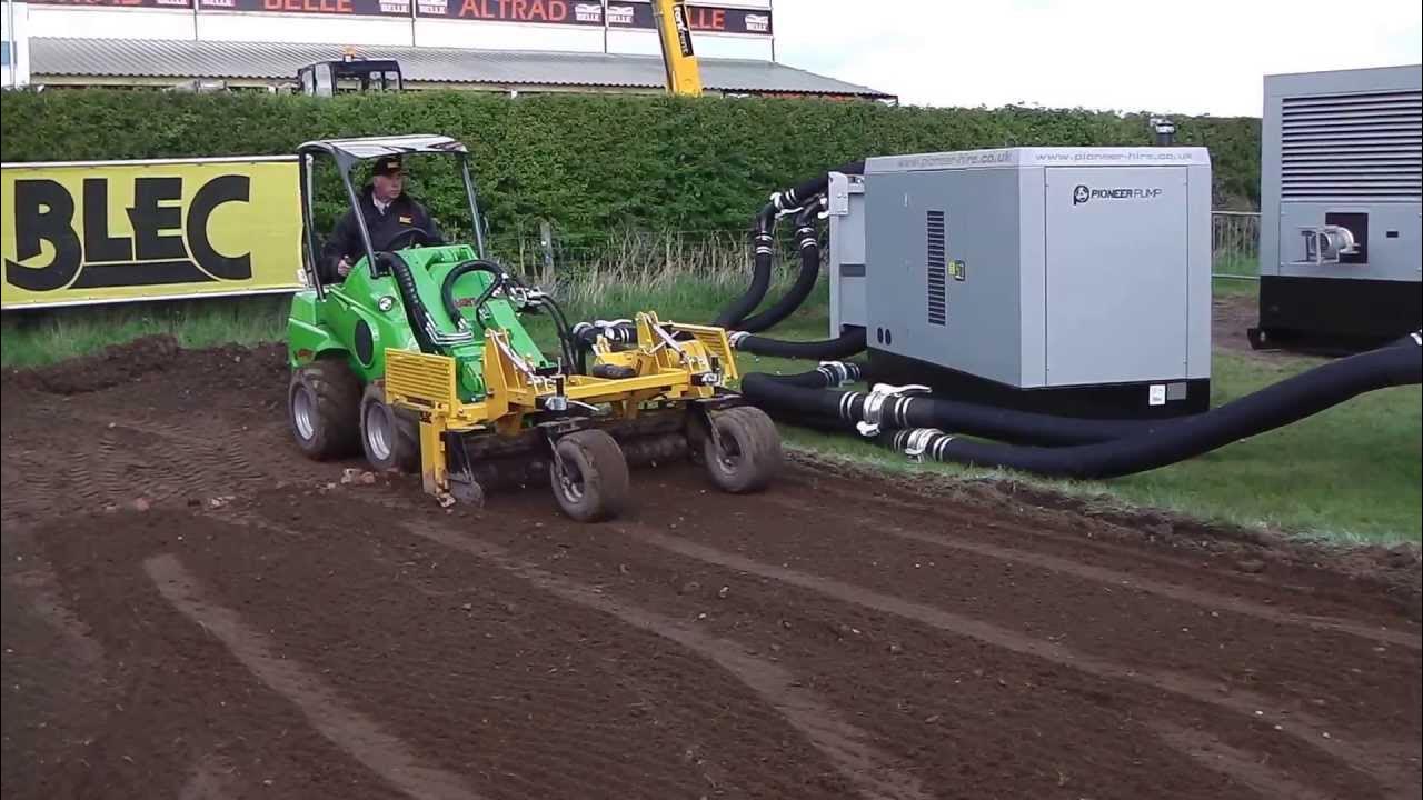 Blec Power Box rake on Avant 635 available from Essener demo 1. YouTube