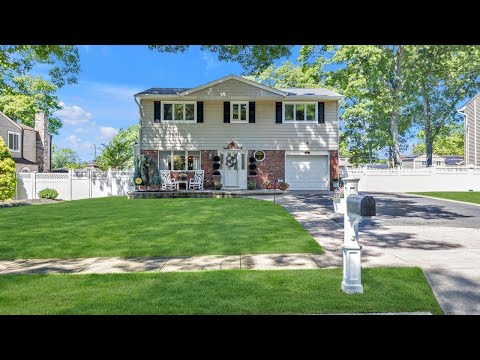 22 Villa Ln, Smithtown, NY home video tour