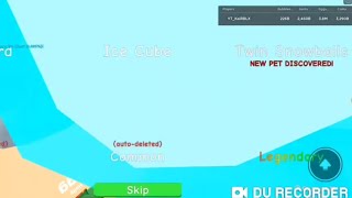 Hatching Twin Snowballs | Bubble Gum Simulator