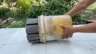 Great idea - Make beautiful plant pots from scrap plastic bins - Cement Craft Ideas