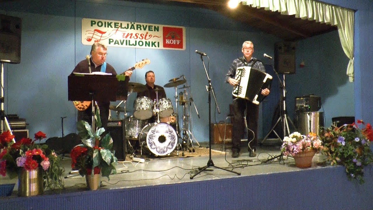 Tanssiyhtye Vesa Formunen - Ajomies