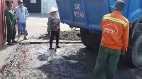 Thi Công Dặm Vá Đường Bê Tông Nhựa Nóng Part 1