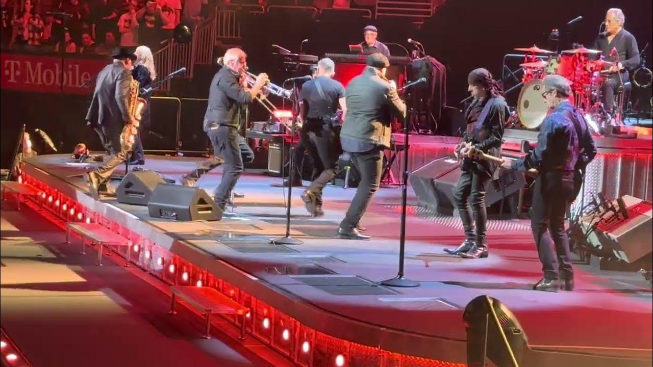 Bruce Springsteen Johnny 99 Kansas City, 2/18/2023 YouTube