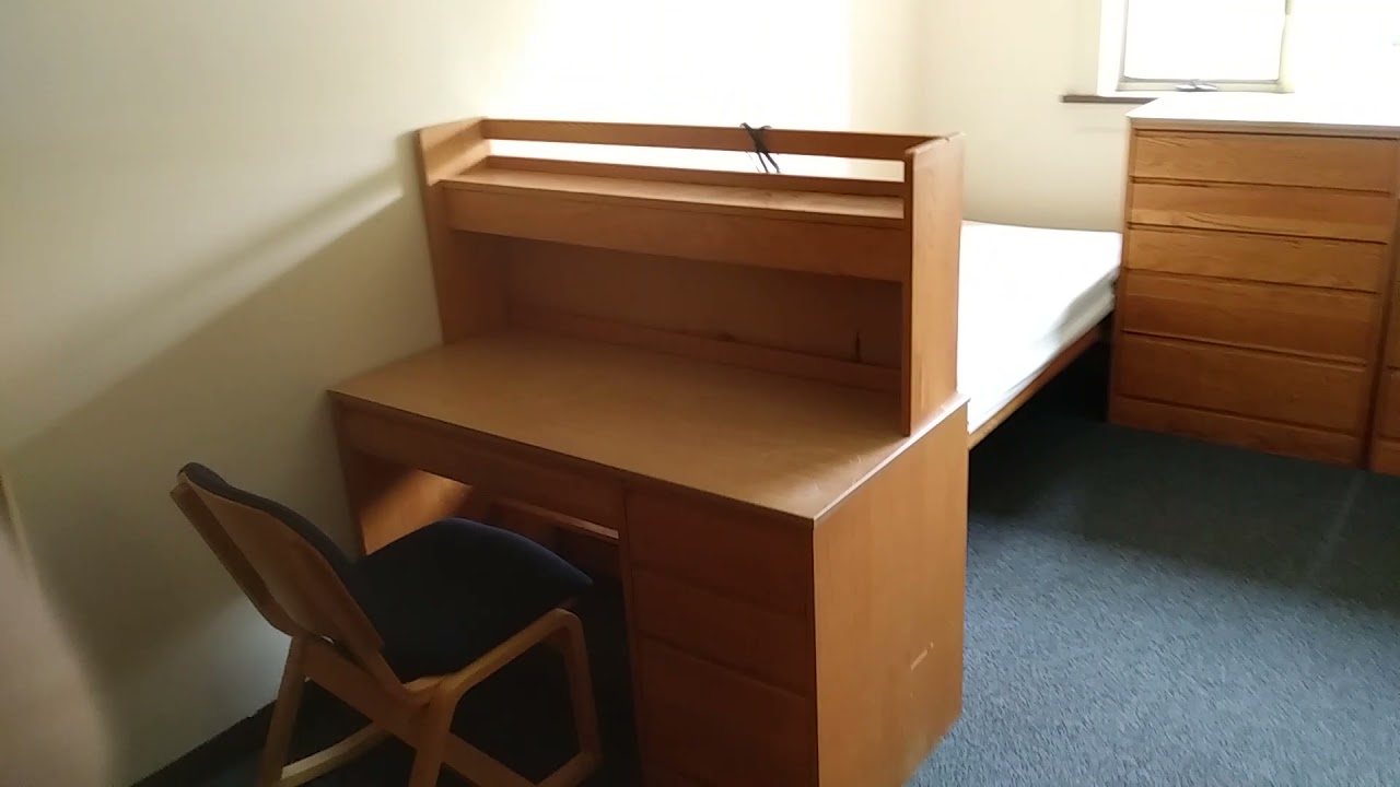 Gordon College, Ferrin Hall, Room 214. T O U R YouTube