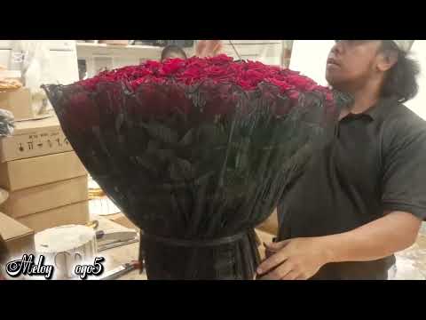 Red Roses standing big bouquet #red#viral#bouquet#viralvideo#ofw