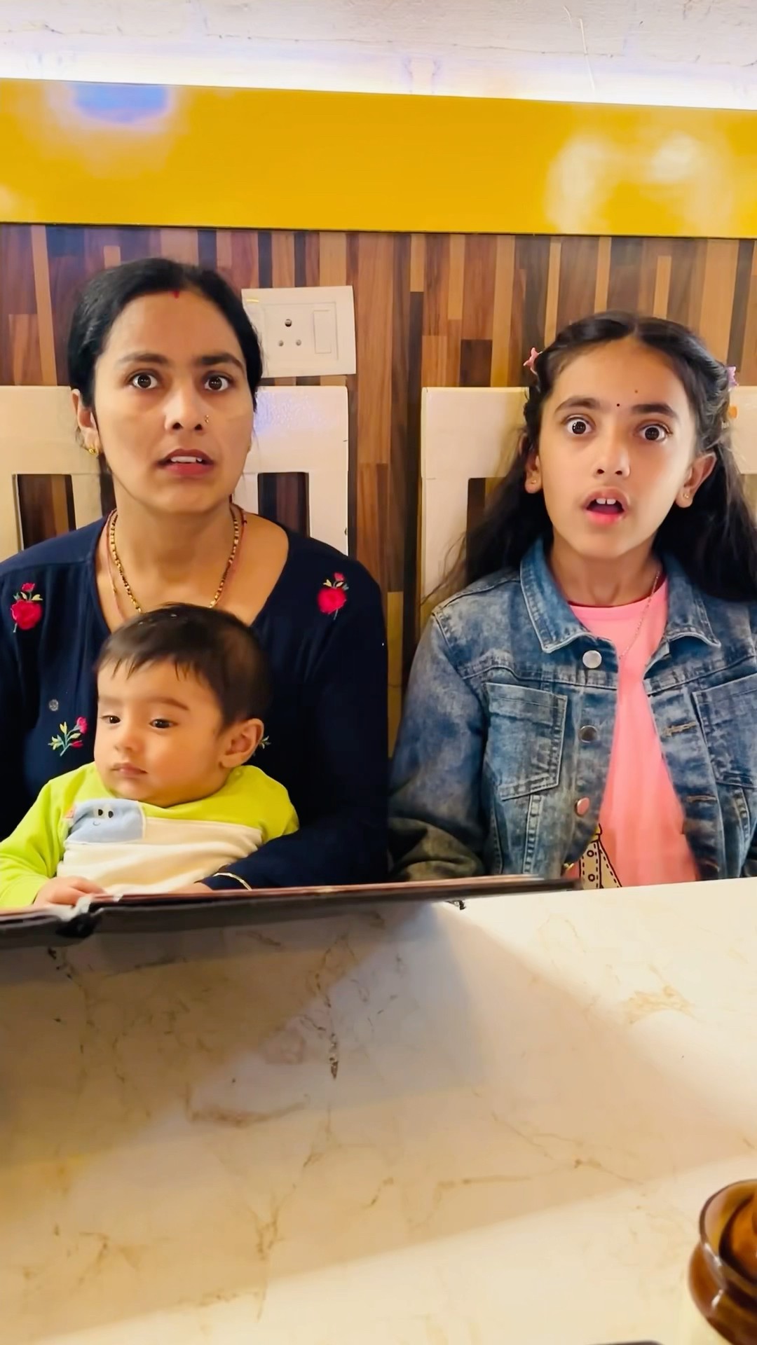 Khane ka Bill koun pay krega???? #shorts #samayranarula #funnyvideo #comedyvideo #familyfun