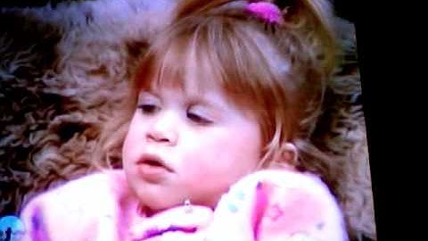 Uncle Jesse sings "When Michelle Smiles"