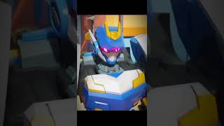 Aku menyebutnya, tampan dan berani😎.#metalcardbots #bluecop
