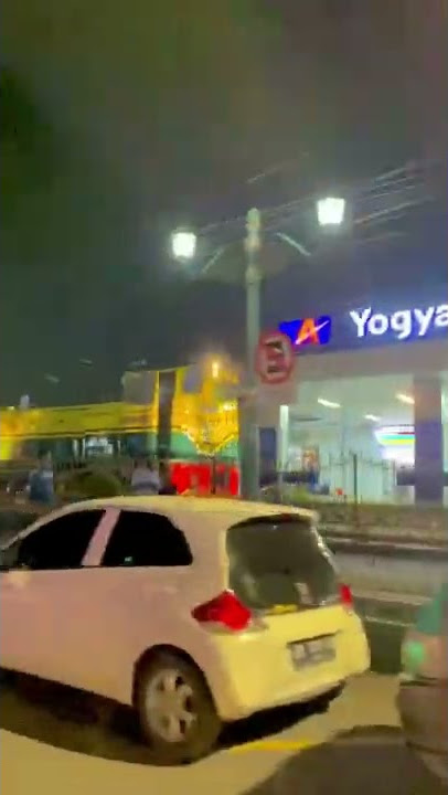 Romantis Jogja Malam Hari | Tugu Malioboro Alun-Alun #jogja #yogyakarta #rider #holiday #shorts