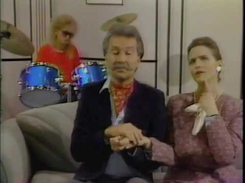 COMEDY BREAK - Rimshot Playhouse British couple - YouTube