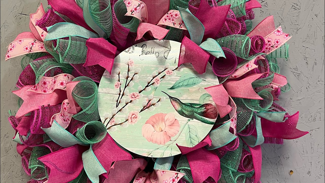 Hello Spring Hummingbird Hello Spring Hummingbird Deco Mesh Wreath |Hard Working Mom |How to ...