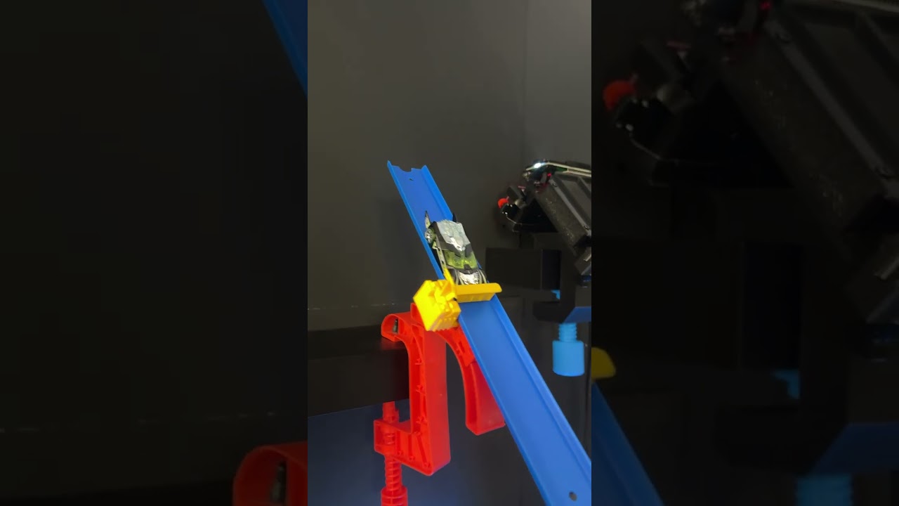 Acceleracers Take On the Distance Championship