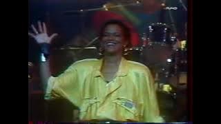 JOCELYNE BEROUARD avec KASSAV au zenith 1986 'soleil' ZOUK