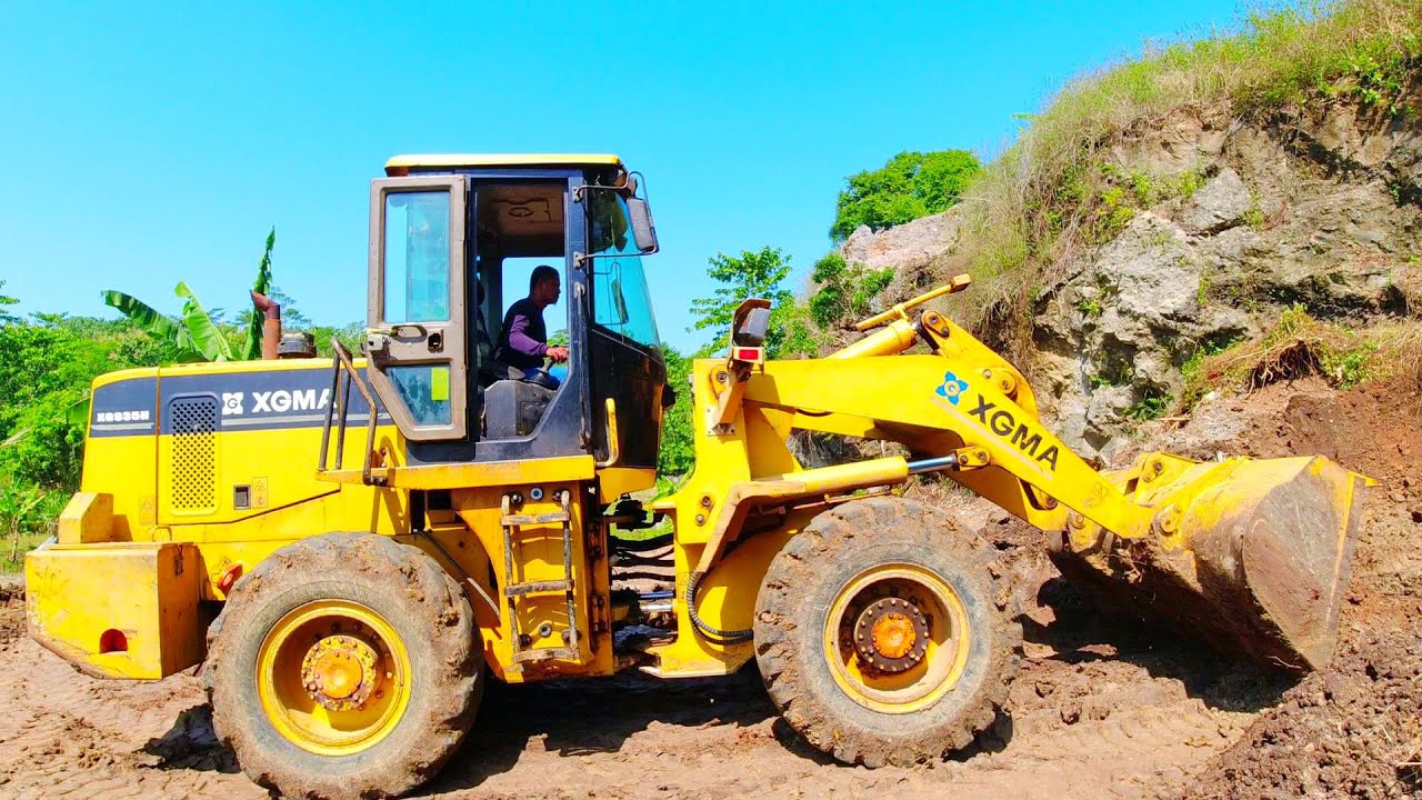 Heavy Equipment Machines Working Heavy machinery At Another Level