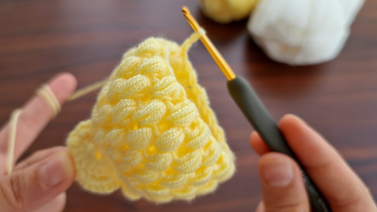 Super beautiful decorative crochet chick making - Dekoratif tığ işi örgü civciv yapımı