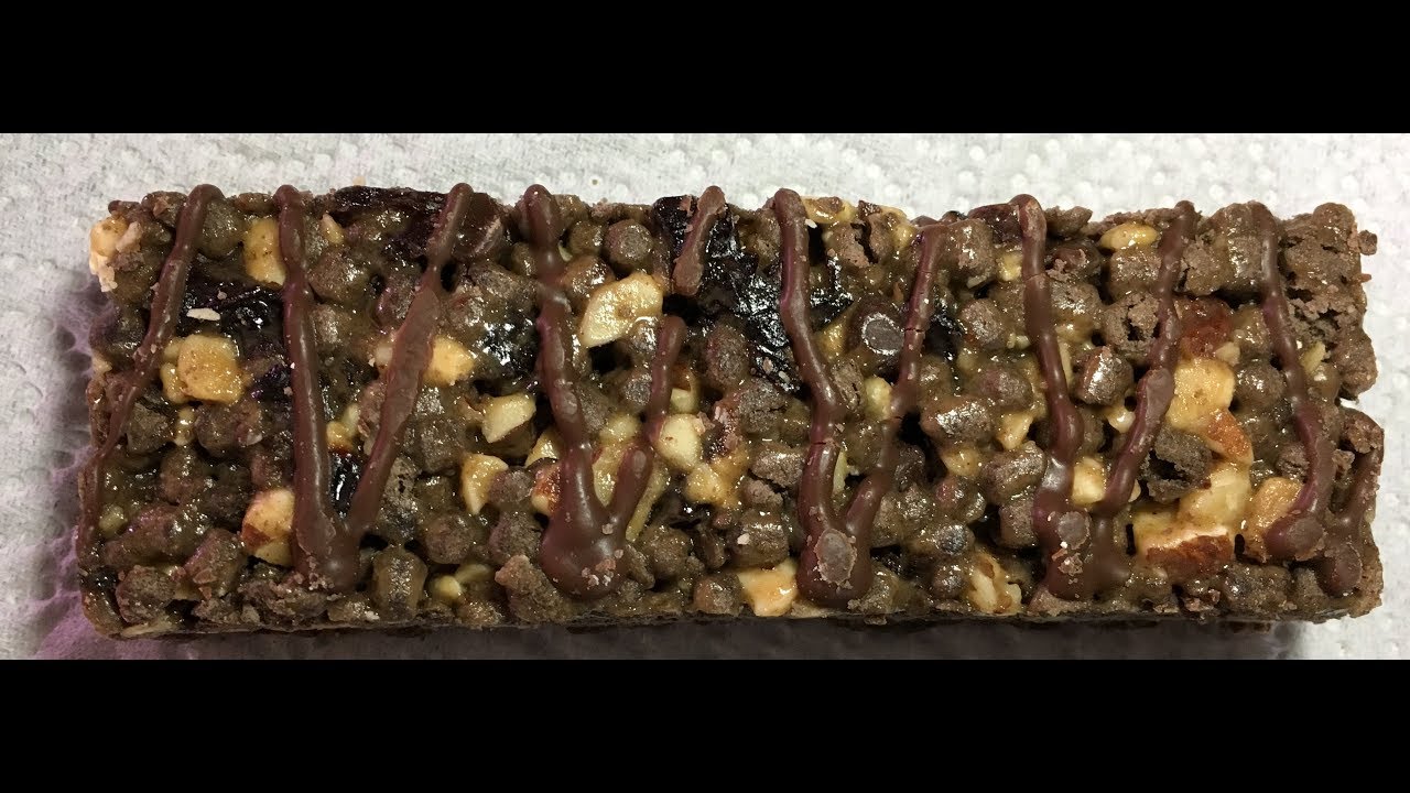 beachbody blog Beachbar Chocolate Cherry Almond Protein Snack Bar Review