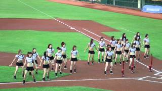 20140427 Lamigo桃猿 VS 中信兄弟 雙重賽晚場 Lamigirls 開場表演(I'm Busy)