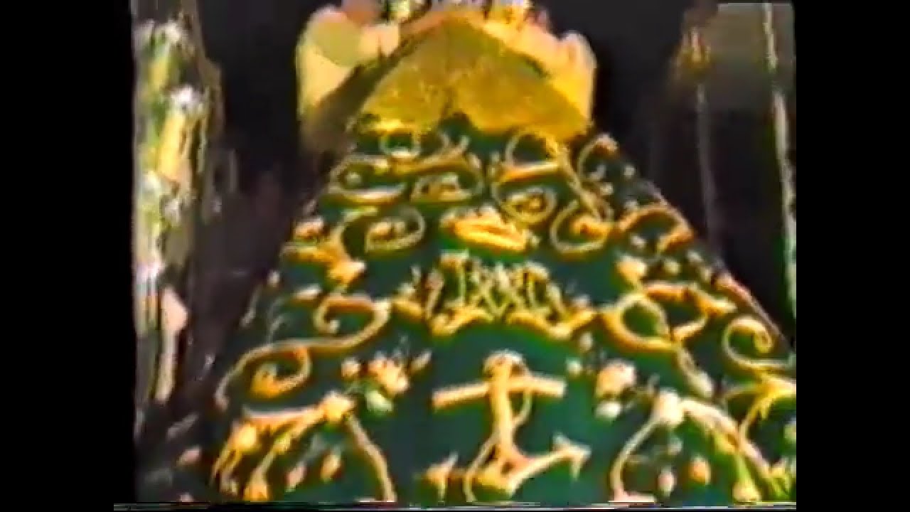 Bendicion Manto de la Esperanza Sanlucar