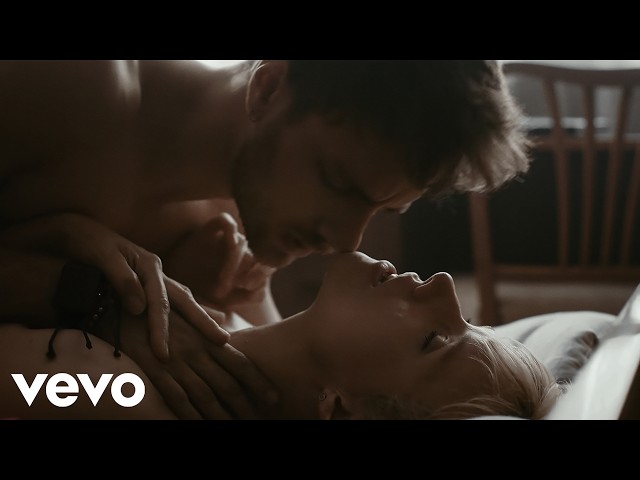 SXYBIT – I Still Love You 01 (Official Music Video)