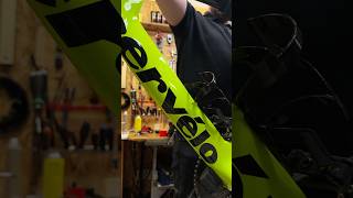 В нашей мастерской был Cervelo P3 на электронной трансмиссии Shimano Ultegra di2.