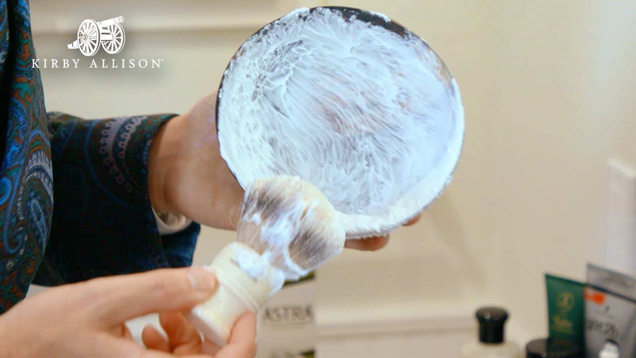 Как вспенить крем для бритья [шаг за шагом] 