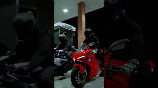 BMWs1000rr?? Ducati v4?? super bike❤❤ shortviral trending vido