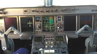 Starting Embraer 190. Junior Aviation Videos.