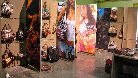 Custom Graphics & Signs in Brooklyn, NY | In-House Sign Shop