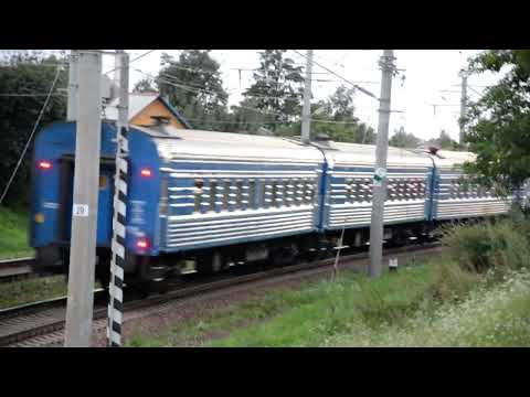 ЧС4т-592 с поездом Гомель-Гродно на перегоне Бобруйск-Березина.