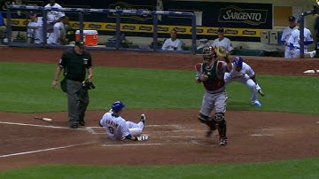 ARI@MIL: Lind knocks an RBI double down the line