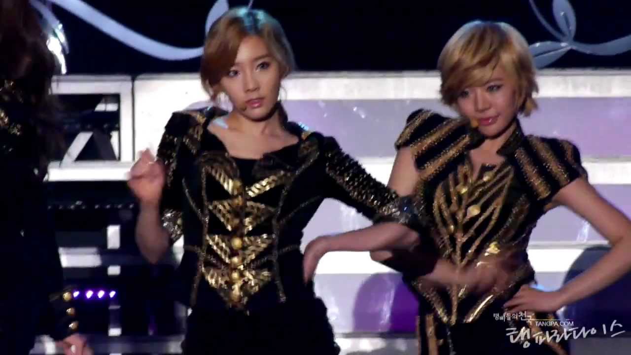 120119 Seoul Music Awards - The Boys (Taeyeon)
