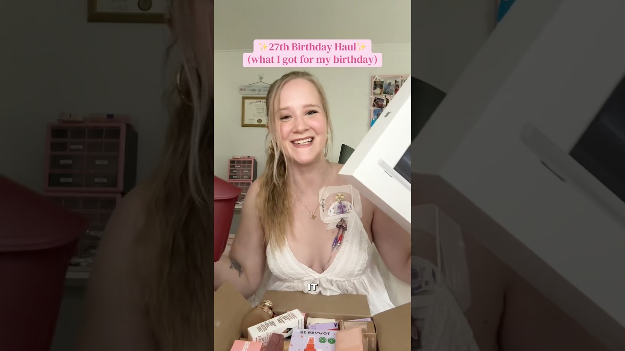 birthday haul!! #birthdayhaul #birthdaygiftunboxing #shoppingspree #makeuphaul #spoonielife
