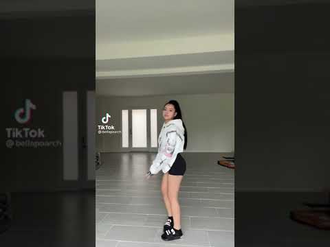 Bella poarch twerking tiktok