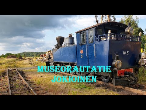 Senjori’s 2019 video is explicitly a visit to the Jokioinen Museum Railway area shared by Jokioinen and Humppila. Its description identifies the narrow-gauge line as a regional railway that once connected Humppila and Forssa. The focus is distinct from the manor: it points toward the locomotives, stations and transport heritage that grew out of local industry and passenger traffic. Use it as an introduction to the line, then consult the railway’s current seasonal timetable before travelling, since heritage trains do not run every day.