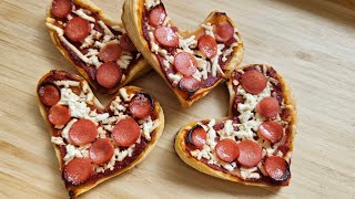 Valentine&#39;s Day  &quot; Heart &quot;  Pizza Recipe 🍕 💓