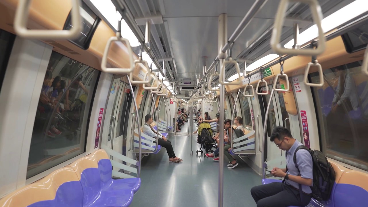 Singapore, MRT night ride from Harbourfront to Chinatown