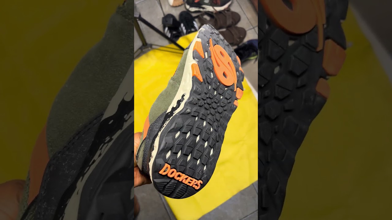 Solid Foot Wear