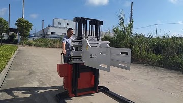 electric stacker with bale clamp