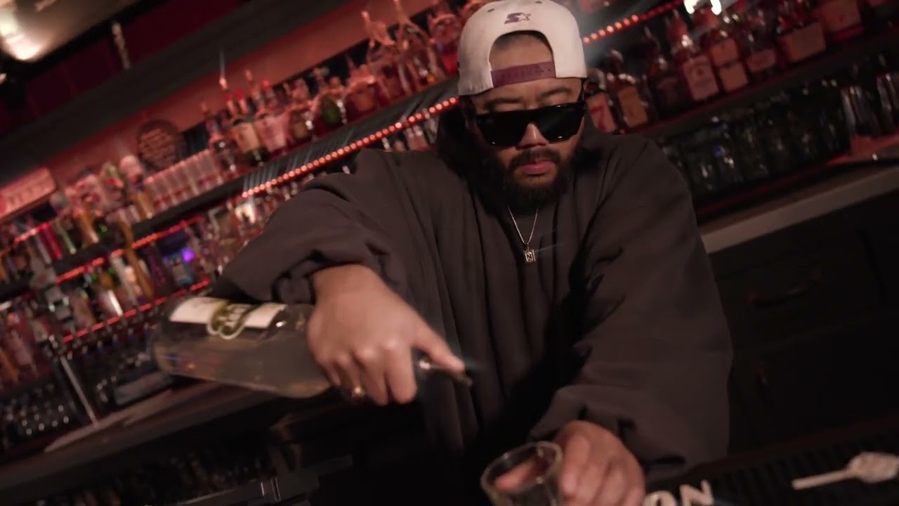 Overworked - Rocky Sandoval (Official Music Video) adlı videoyu YouTube'da izle Overworked - Rocky Sandoval (Official Music Video) adlı videoyu YouTube'da izle